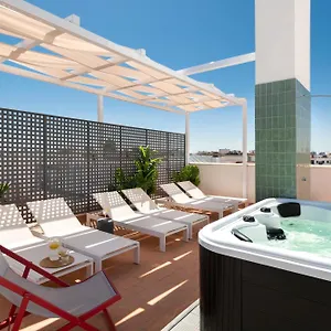  Apartment Magno San Gil - Shared Jacuzzi Spain